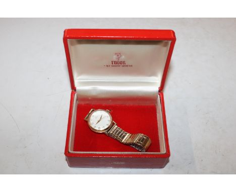 A 9ct gold cased Rolex Tudor wrist watch, case marked "Rolex RWC" and numbered 19804, contained in Rolex Tudor box
