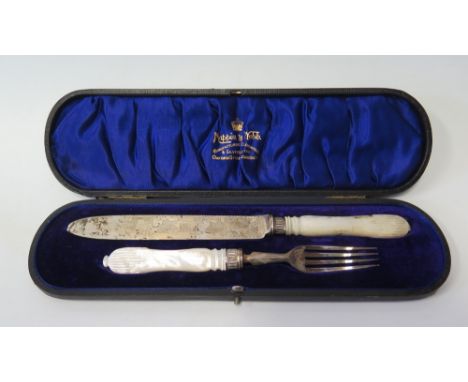 An Edward VII Cased Silver and Mother of Pearl Handled Bread Knife and Fork, Sheffield 1908, Mappin & Webb