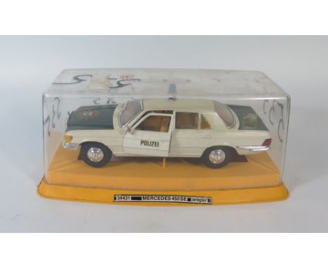 Gama POLIZEI 04431 Mercedes 450SE, boxed