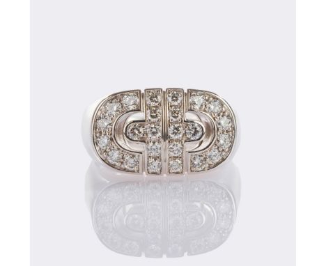 Bulgari. Diamant Ring 'Parentesi'. 18 kt. WG, gest., MZ: Bulgari, Made in Italy. Ringkopf 'Parentesi' Embleme (11 x 19 mm), b