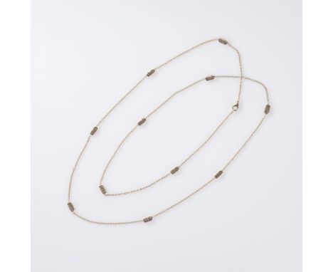Bulgari. Sehr langes Collier 'Parentesi'. 18 kt. WG, gest. MZ: Bulgari. Umlaufend mit  11 kleinen 'Parentesi' Emblemen (5 x 1