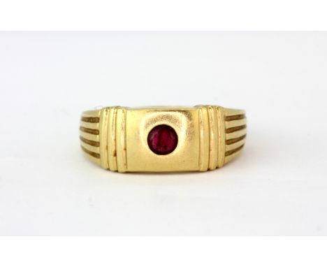 A gentleman's 14ct yellow gold (stamped 585) ruby set ring, (V).