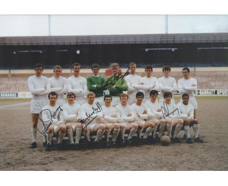 Autographed Leeds United 1968 12 X 8 Photo - Col, Depicting A Wonderful Image Showing The 1968 League Cup Final Squad Posing 