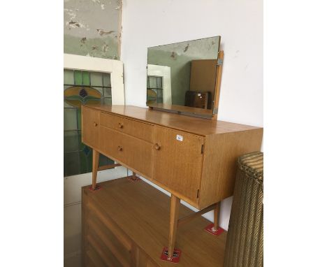 A retro Meredew light oak dressing table. 