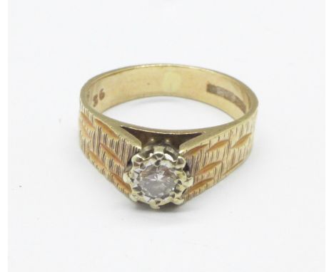 A 9ct gold and diamond ring, 3.2g, J