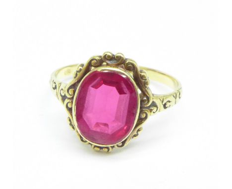 A 14ct gold and red stone ring, 3g, S