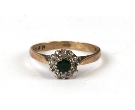 A 9ct gold cluster ring, approx UK size K 