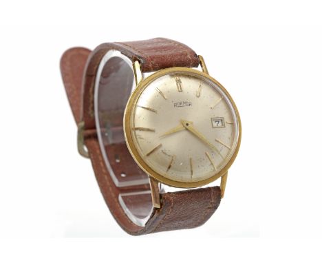 GENTLEMAN'S ROAMER EIGHTEEN CARAT GOLD MANUAL WIND WRIST WATCHthe round dial with applied gold baton hour markers, date apert