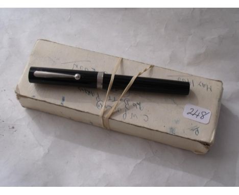 A vintage Parker 51 fountain pen in  original box also a Sheaffer fountain pen    
