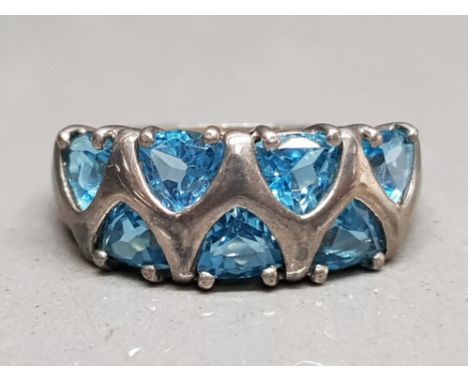Silver seven stone blue topaz band ring size R 1/2 4.5g gross