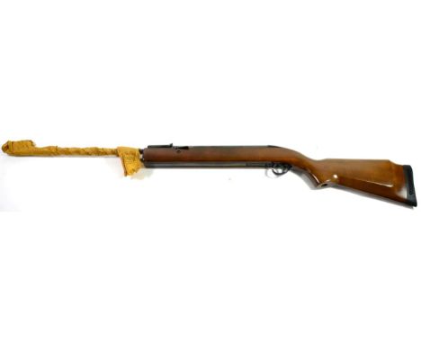 PURCHASER MUST BE 18 YEARS OF AGE OR OVER A BSA Airsporter .22 Calibre Underlever Air Rifle, No.GG1173, tap loading, the beec