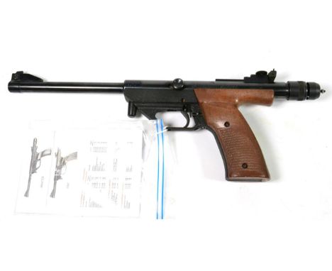 PURCHASER MUST BE 18 YEARS OF AGE OR OVER A Hammerli Master CO2 Target Pistol, .177 calibre, numbered 63210, with brown plast