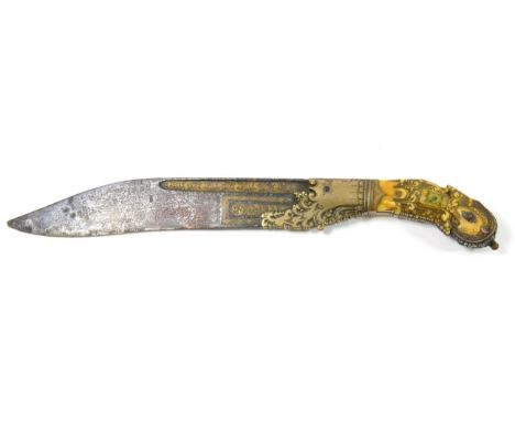 A 19th Century Sinhalese Pia-Ketta, the 20cm single edge clip point steel blade with gold foliate inlaid decoration to the na