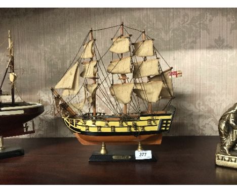 MODEL SHIP H.M.S VICTORY