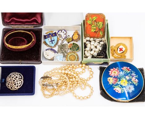 A collection of costume jewellery to include a Victorian rolled gold bangle with Etruscan style decoration cased, a silver Ce