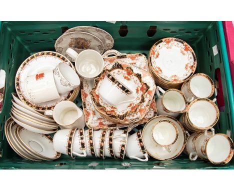 An early 20th Century Sutherland china part tea service pattern no: 1105 to include: 8 cups, 12 saucers, 12 plates, sugar bow