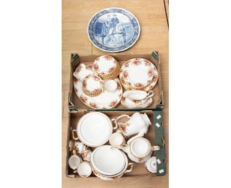 A Royal Albert "Old Country Roses" part dinner service to include: 5 dinner plates; 6 lunch/dessert plates, 11 side plates, 6
