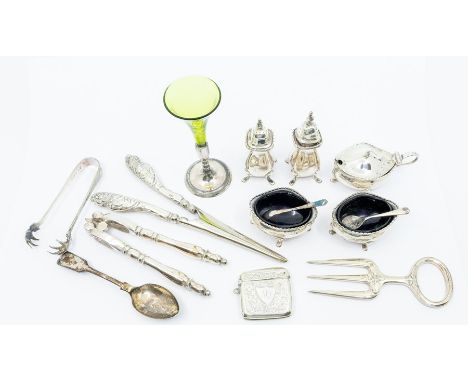 A collection of silver and plate to include: a Georgian style five piece condiment set (pair of salts, mustard pot and cover 