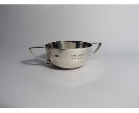 A William Hutton &amp; Sons silver Quaich with engraved inscription, 10.5cm diameter, Sheffield 1917, 246g