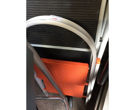 METAL KITCHEN STEP LADDERS