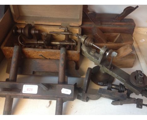 PLANES AND OTHER TOOLS       D2