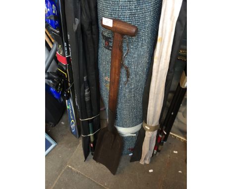 TRAIN ENGINE FIREMAN'S SHOVEL