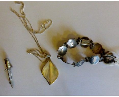 Mother of pearl dagger brooch, Siam sterling silver bracelet and silver pendant on chain 