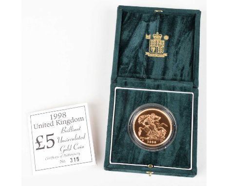 Queen Elizabeth II, Brilliant Uncirculated Five Pounds, 1998. Queen Elizabeth II, Brilliant Uncirculated Five Pounds, 1998, O