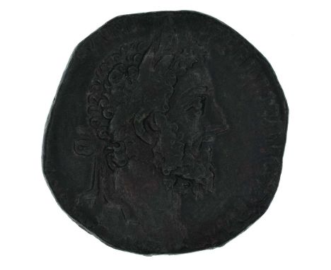 Commodus (AD 177-92), Brass Sestertius. Commodus (AD 177-92), Brass Sestertius (30mm, 22.3g), Rome A.D. 189, Laureate head r.
