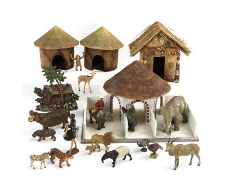 Konvolut afrikanische Hütten und Massetiere. Elastolin, O. &amp; M. Hausser. Teils gemarkt.             Masse, Holz, Pappe. H