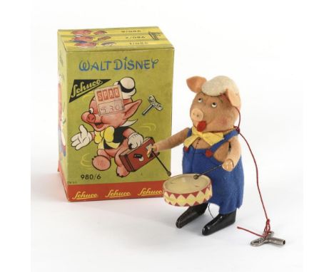 Mechanisches Schweinchen, Walt Disney. Schuco. An den Füßen gemarkt "Schuco Patent. Made in Germany". Ab 1934.             Bl