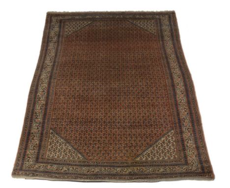 Mir-i-Boteh-Teppich. Um 1890/1900. Hamadan-Region/Nordwestpersien, wohl Endjilas.             Wolle, handgeknüpft. Vorwiegend