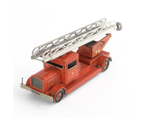 Feuerwehrauto. Tipp &amp; Co. Gemarkt "Made in  Germany US Zone".             Blech, farbig lithographiert. 13 x 30 x 9 cm.  