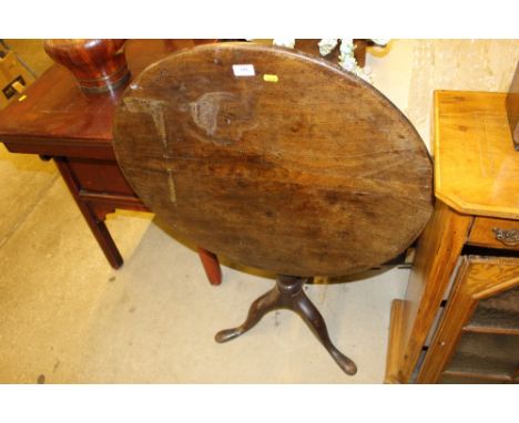 A Georgian mahogany tilt top tripod table
