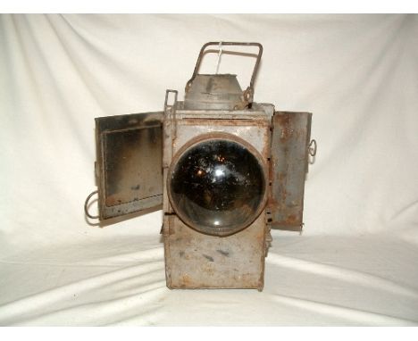 A Welch Patent BR Signal Lamp with repeater mechanism made by Lamp Manufacturing and Railway Supplies in original condition.