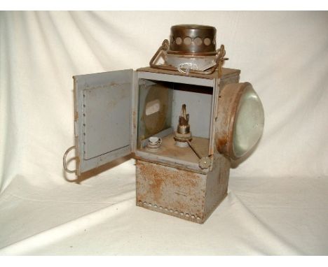 A single lens Railway  lamp embossed SR  in working order.
