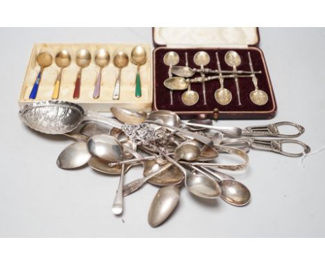 A pair of George V silver grape shears, George Howson, Sheffield, 1912, together with a small quantity of silver and white me