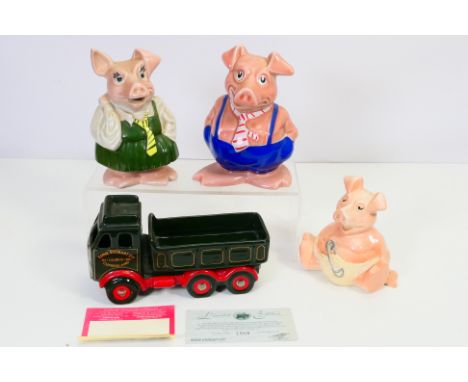 Lot to include a limited edition Wade Eddie Stobart Atkinson M12 66, with certificate numbered 1669/2000 and three Wade Natwe