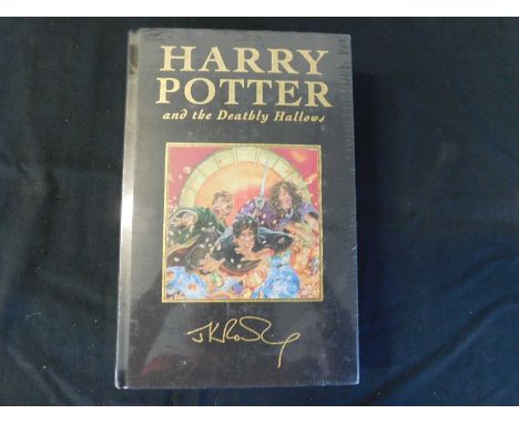 J K ROWLING: HARRY POTTER AND THE DEATHLY HALLOWS, London, Bloomsbury, 2007, 1st deluxe edition, as new in original shrink wr