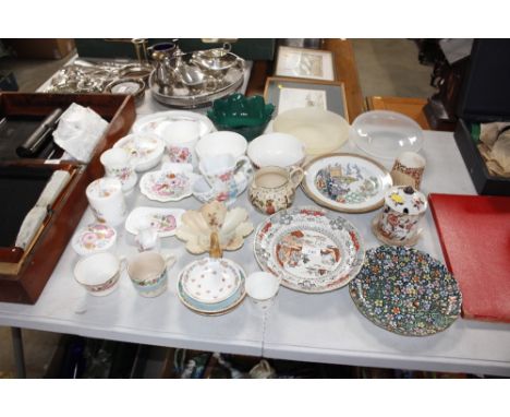 A quantity of various china to include Wedgwood "Meadowsweet" pattern dressing table items, Royal Worcester H138046 dish etc.