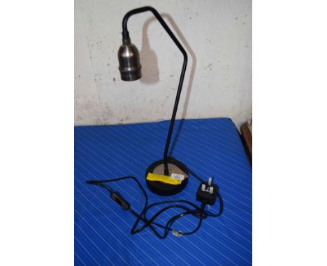 ANTIQUE STYLE DESK LAMP