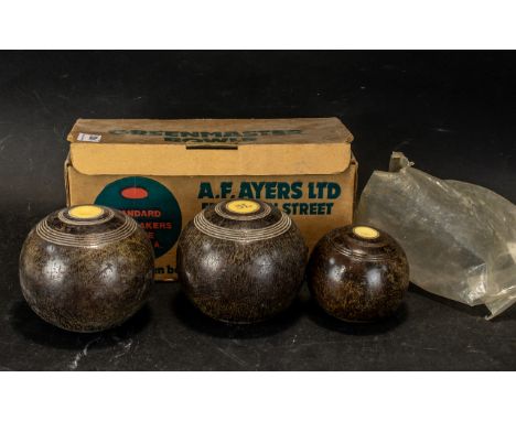 Grand Master - Vintage Pair of Boxed ( Original ) Bowling Green Bowls with Jack. 