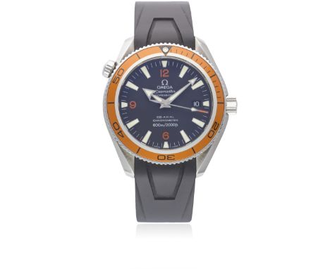 A GENTLEMAN'S STAINLESS STEEL OMEGA SEAMASTER PROFESSIONAL PLANET OCEAN CO-AXIAL CHRONOMETER WRIST WATCH CIRCA 2006, REF. 168