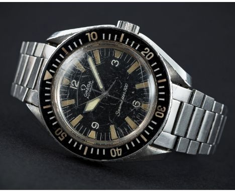 A RARE GENTLEMAN'S STAINLESS STEEL OMEGA SEAMASTER 300 BRACELET WATCH CIRCA 1967, REF. 165024 WITH "SWORD" HANDSMovement: 24J