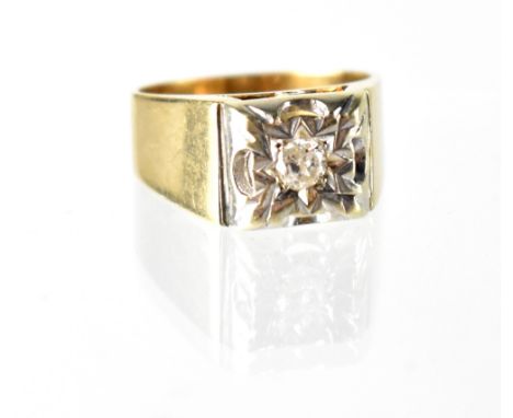 A gentlemen's 9ct gold diamond signet ring, the illusion-set diamond approx 0.25ct on square mount, size Q, approx 6.4g. COND