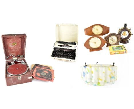 A small quantity of vintage collectors' items to include mantel clocks, a Bakelite ship's wheel table lamp, a plafonnier, typ