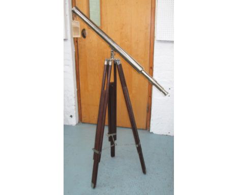 TELESCOPE, on extendable wooden tripod supports, 160cm H.
