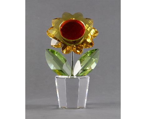 This sunflower comes in faceted Light Topaz crystal with a Red Topaz crystal centre. The leaves are in Peridot crystal on a s