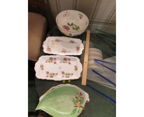 A SPODE BLACKBERRY AND CHRYSANTHEMUM BOWL, CARLTONWARE LEAF DISH AND THREE OTHER CHINA DISHES.