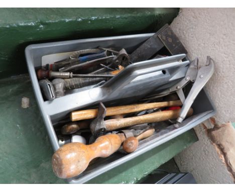 TRAY OF HAND TOOLS.